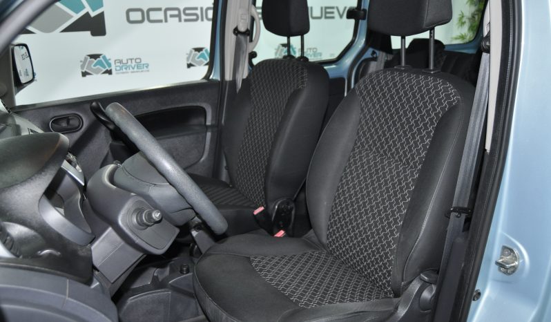 RENAULT Kangoo Furgon Maxi Z.E. 5 plazas lleno