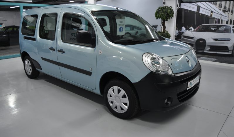 RENAULT Kangoo Furgon Maxi Z.E. 5 plazas lleno